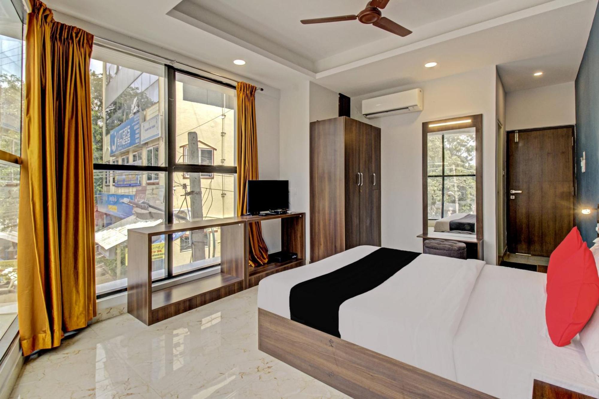 แคปิตัล โอ 76427 โฮเทล ศรีนิวาส แกรนด์ Hotel บังกาลอร์ ภายนอก รูปภาพ